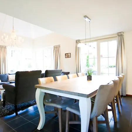 Holiday Home H8.19 * ביקברחן
