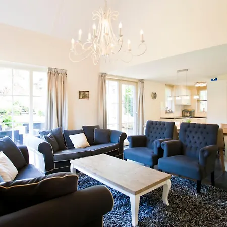 Holiday Home H8.19 בית נופש